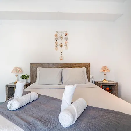 Terrace By Hello Homes Σίτζες
